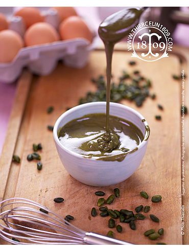 PUREA DI PISTACCHIO VERDE, 100% frutto di pistacchio, barattolo di plastica da 1 kg